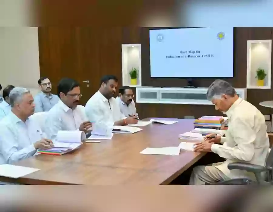 వచ్చే ఏడాది కొత్తగా 1,450 ఎలక్ట్రిక్ బస్సులు…సీఎం చంద్రబాబు నాయుడు