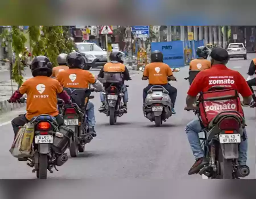 రేపు దేశ వ్యాప్తంగా గిగ్ వర్కర్ల సమ్మె