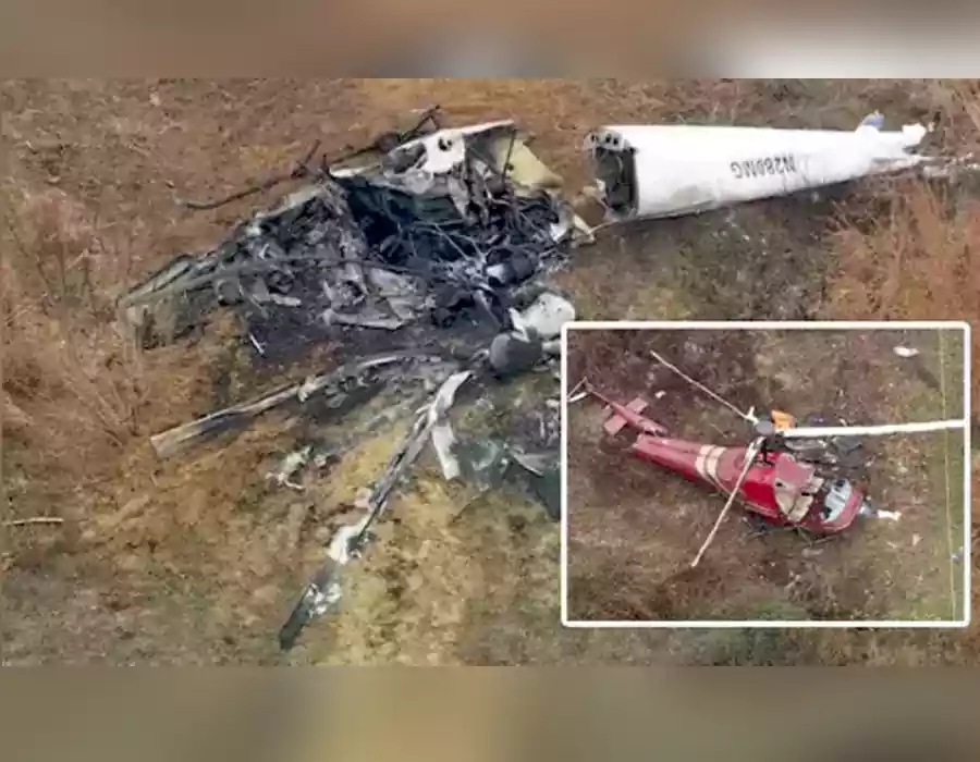 హెలికాప్టర్లు ఢీ: ఒకరు మృతి