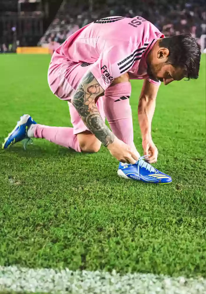 మెస్సీ పాదాల ఇన్సూరెన్స్ 9వేల కోట్లు..!