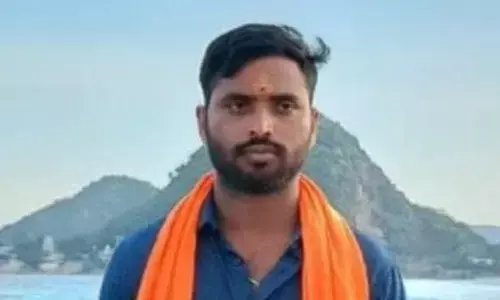 నామినేషన్ వేసిన యువకుడు.. ప్రత్యర్థుల ఒత్తిడి తాళలేక ఆత్మహత్య