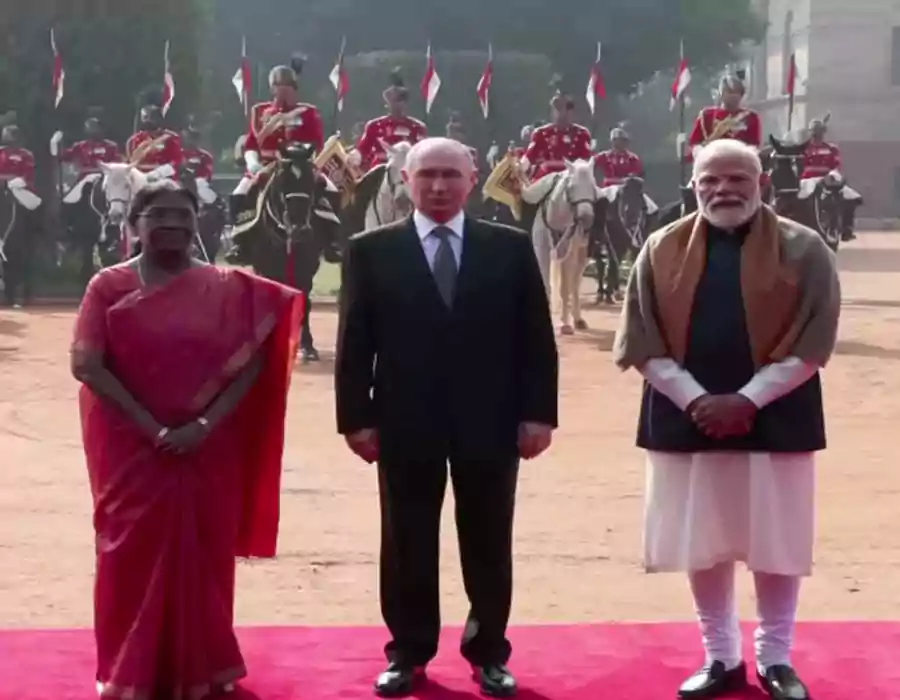 రాష్ట్రపతి భవన్‌లో పుతిన్‌కు స్వాగతం పలికిన రాష్ట్రపతి, ప్రధాని మోదీ
