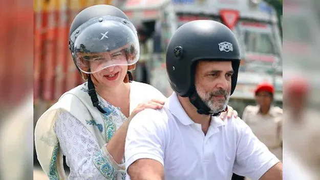 రాహుల్.. లీడర్ ఆప్ పర్యటన్ అంటూ బీజేపీ విమర్శ, ప్రియాంక కౌంటర్