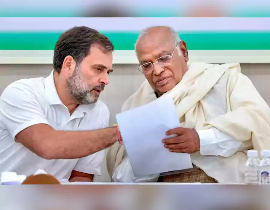 రాష్ట్రపతి విందుకు రాహుల్‌, ఖర్గేలకు అందని ఆహ్వానం.. కాంగ్రెస్ నుంచి ఆయనకు మాత్రమే..