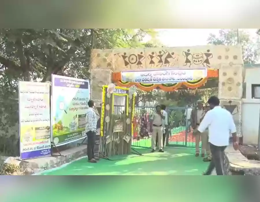 70 ఏళ్లకు సర్పంచ్ ఎన్నికల కోసం ఓటు వేసిన గ్రామం