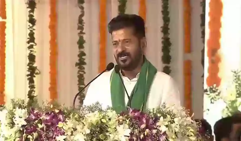 మీకు గొడవలుంటే తలుపులు మూసుకుని కొట్టుకోండి..సీఎం రేవంత్‌రెడ్డి