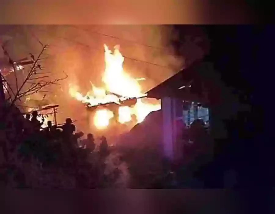 భారీ అగ్నిప్రమాదం.. 30 ఇళ్లు దగ్ధం..