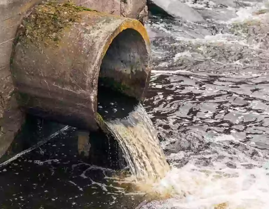 గాంధీనగర్లో కలుషిత నీరు కలకలం.. ఆస్పత్రికి బాధితుల క్యూ..