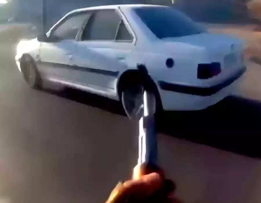 ఇరాన్ లో పోలీసును కాల్చి చంపిన దుండగులు.. కారును వెంబడించి మరీ..