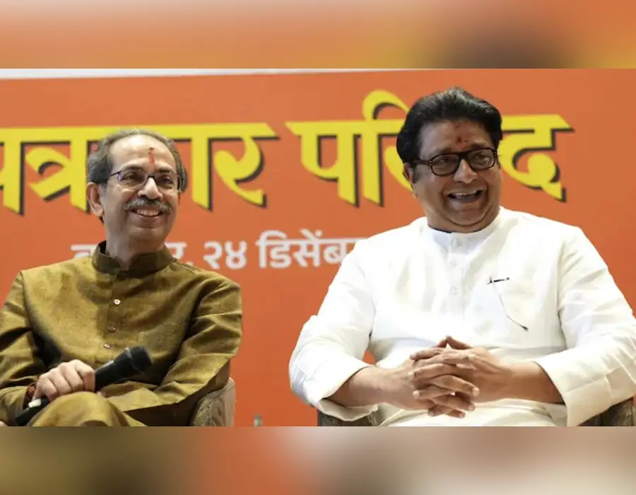 మహారాష్ట్రను యూపీ, బిహార్ లా మారుస్తున్నారు.. మహాయుతి ప్రభుత్వంపై థాక్రే సోదరుల ఫైర్