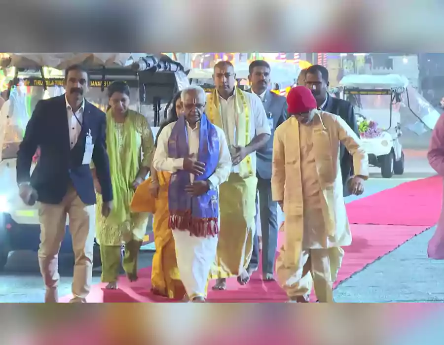 శ్రీవారిని దర్శించుకున్న మారిషస్ అధ్యక్షుడు ధరమ్ బీర్ గోకుల్