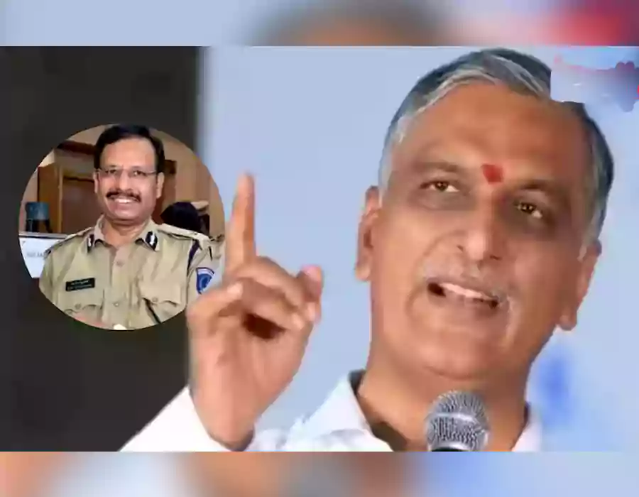 సజ్జనార్.. ఖాకీ దుస్తులు తీసేసి కాంగ్రెస్ కండువా కప్పుకో – హరీష్ రావు ఆగ్రహం