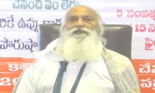 చంద్రబాబు గురించి మాట్లాడే అర్హత వాళ్లకు లేదు: జెసి ప్రభాకర్