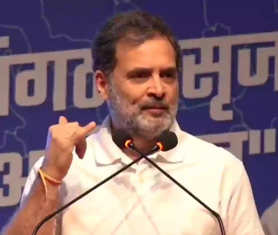 నాడు ఇందిరమ్మ ధైర్యం- నేడు మోదీ భయం- రాహుల్ ఫైర్!