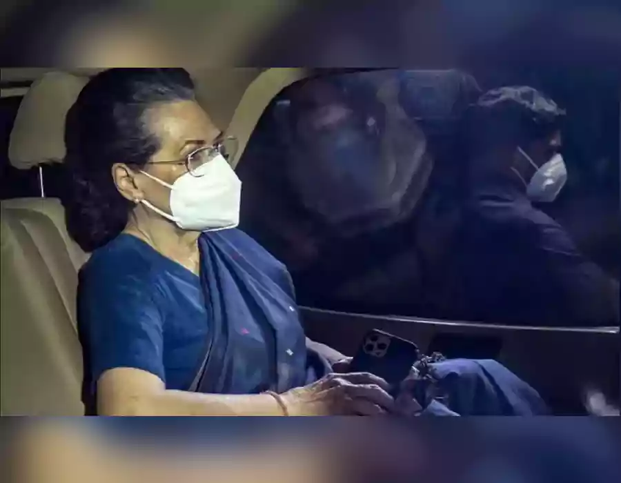 అస్వస్థతతో హాస్పిటల్లో చేరిన సోనియా గాంధీ..