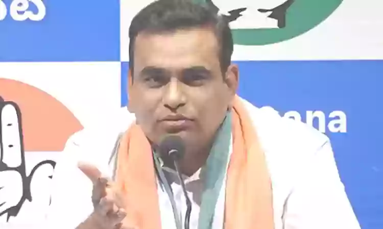 కెసిఆర్ తెలంగాణ జాతిపిత కాదు: ఎంపి చామల