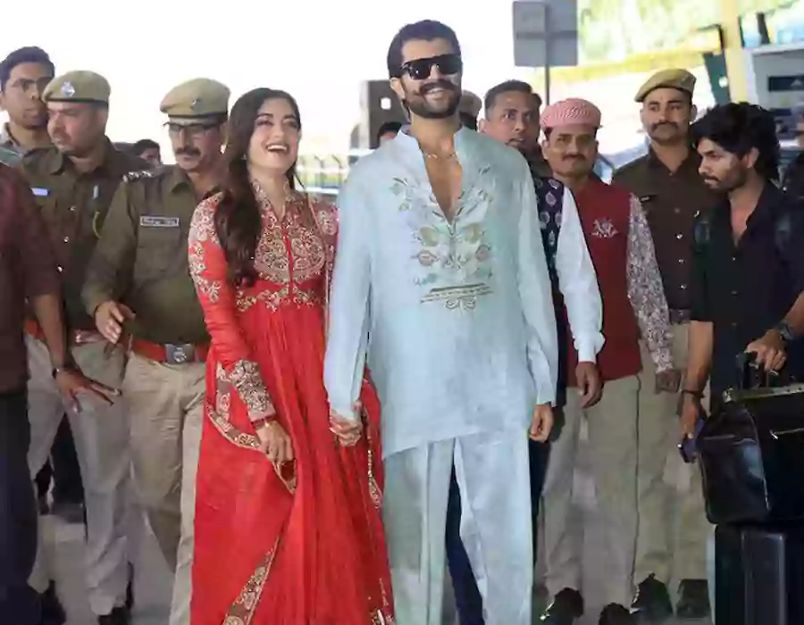 మిస్టర్ అండ్ మిసెస్ విజయ్ రష్మిక – పెళ్లి తర్వాత ఫస్ట్ టైం కనిపించిన కొత్త జంట