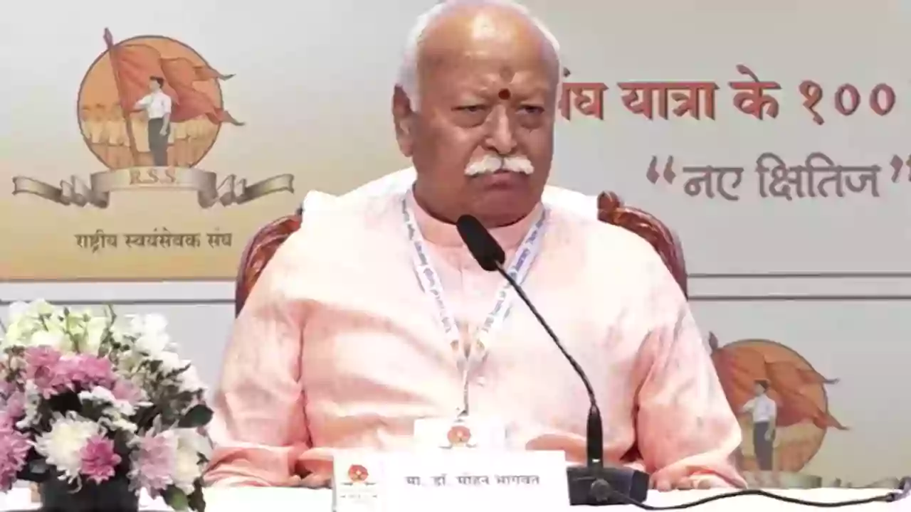 సంఘ్ ఒక రాజకీయ పార్టీ కాదు..ఆర్ఎస్ఎస్ వాలంటీర్లు బీజేపీలో ఉన్నారు: మోహన్ భగవత్