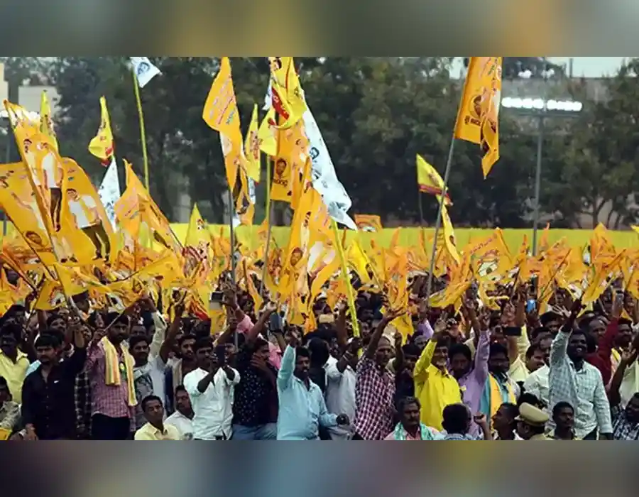 గుంతకల్లులో టీడీపీ నేత దౌర్జన్యం.. సోలార్ ఉద్యోగిపై దాడి