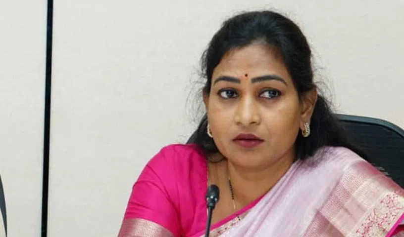 జగన్‌ పర్యటనలకు పోలీసుల అనుమతి తీసుకోవడం లేదు : హోం మంత్రి అనిత