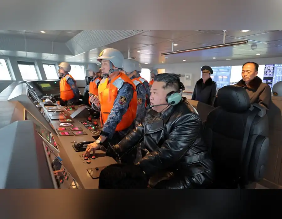 అణ్వస్త్ర శక్తి కలిగిన నౌకాదళ నిర్మాణంపై కిమ్ ఫోకస్- మరో కొత్త యుద్ధ నౌక తనిఖీ