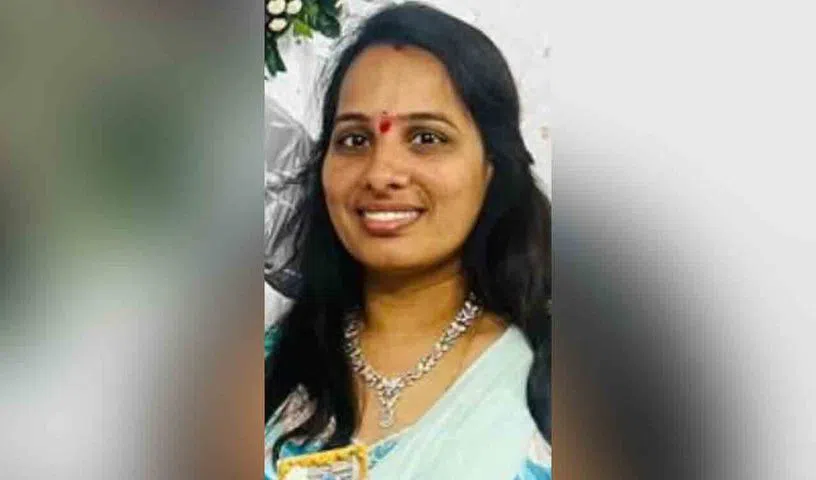 గన్నేరుపప్పు తిని కరీంనగర్ టూ టౌన్ ఎస్‌ఐ చంద్రశేఖర్ భార్య ఆత్మహత్య