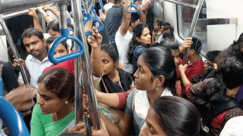 ఆర్‌టీసీ సమ్మెతో మెట్రోకు పెరిగిన గిరాకీ