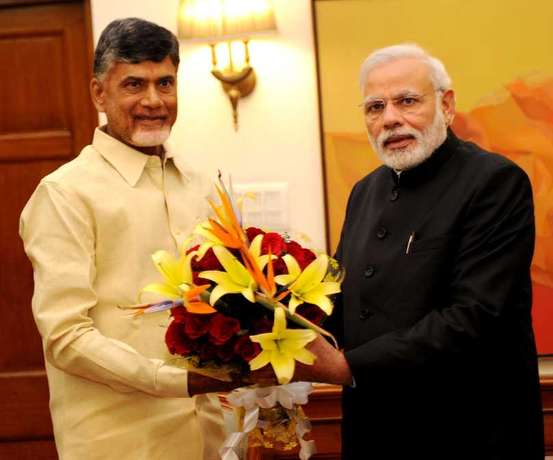 ఆప్తమిత్రుడికి జన్మదిన శుభాకాంక్షలు: మోదీ