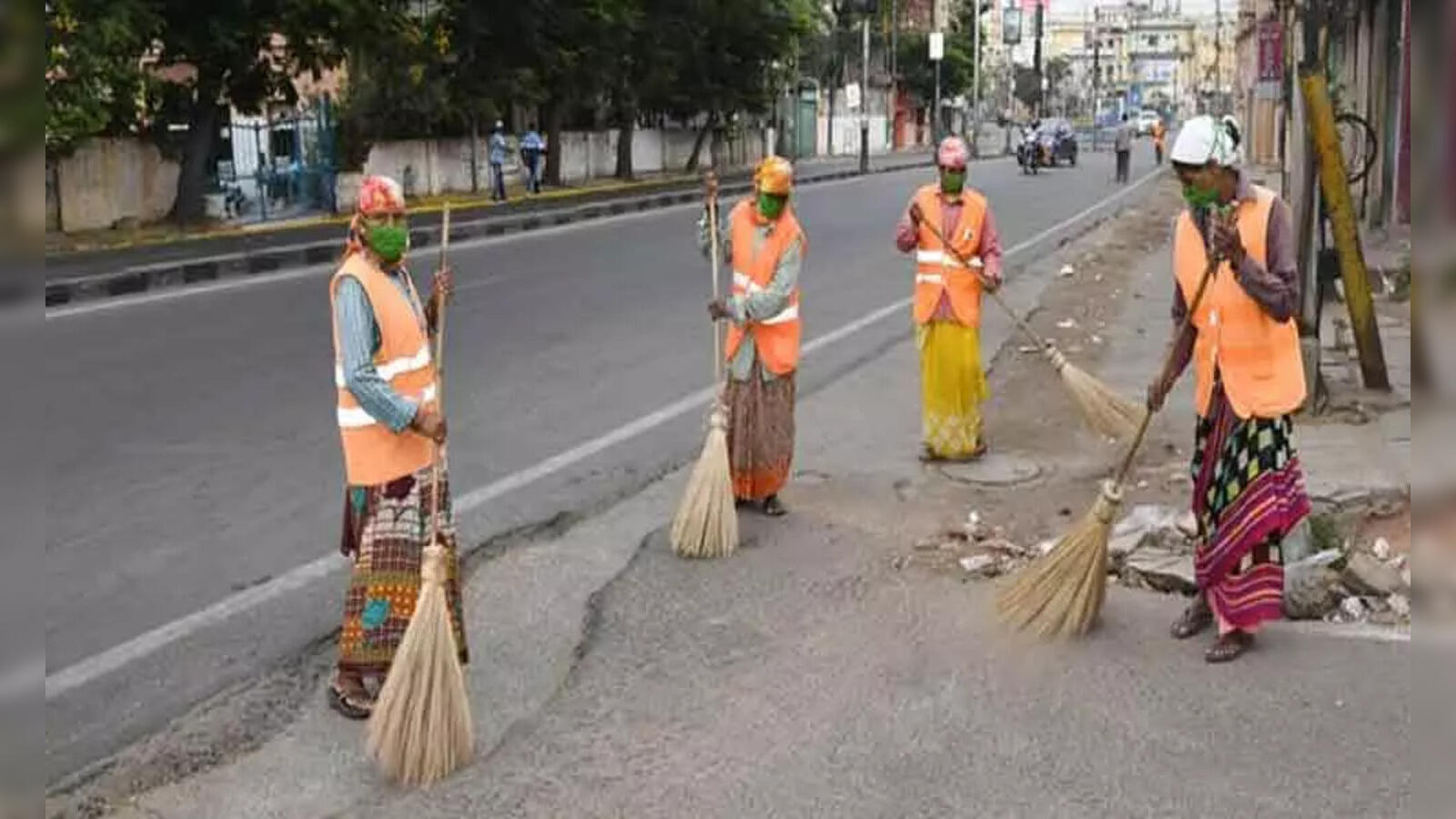 ఏపీలో మున్సిపల్ కార్మికుల సమ్మె.. ప్రభుత్వానికి ఇబ్బందులు తప్పవా!