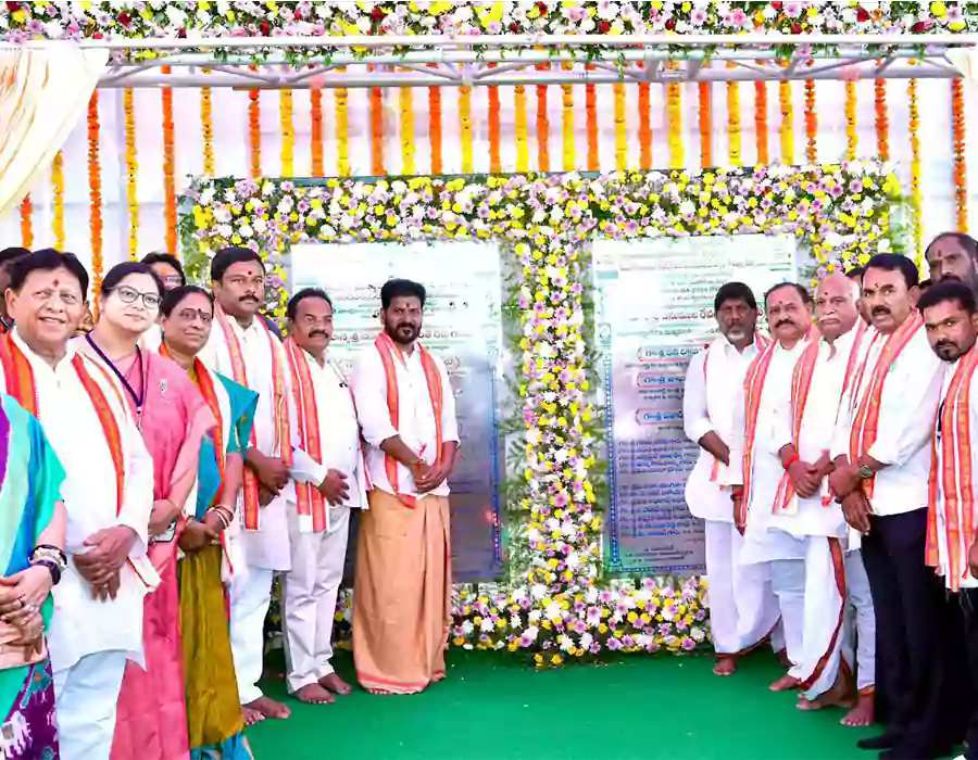 తుమ్మిడిహెట్టి వద్ద ప్రాణహిత, చేవెళ్ల ప్రాజెక్టు నిర్మిస్తాం – ఆదిలాబాద్ పర్యటనలో రేవంత్ సంచలన ప్రకటన