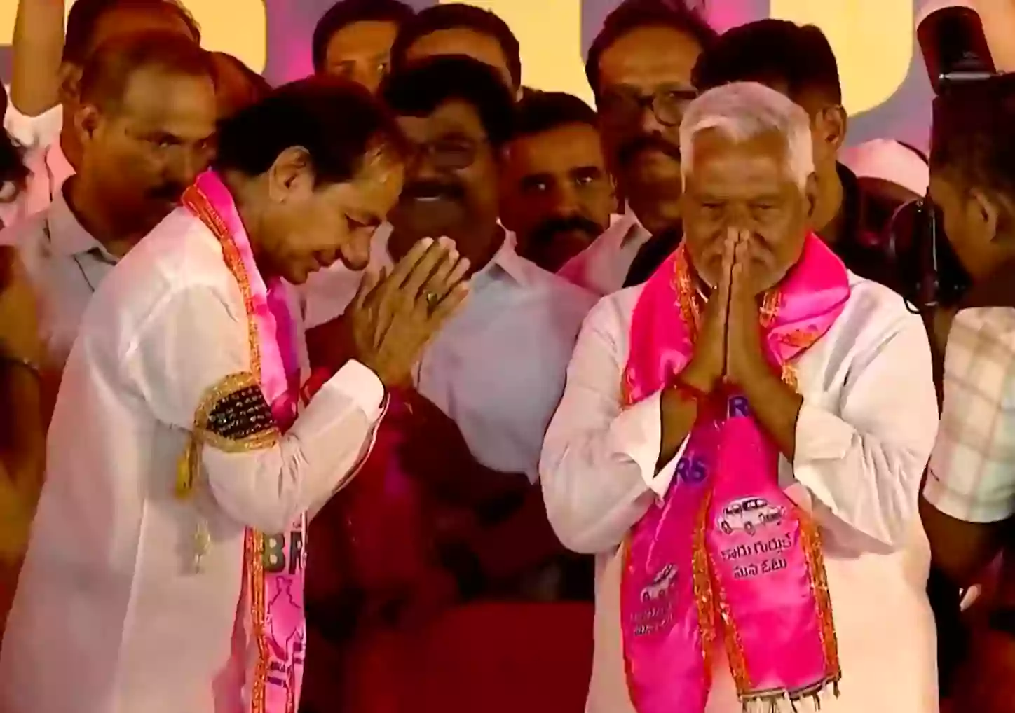 బిఆర్ఎస్ లో చేరిన జీవన్ రెడ్డి.. కండువా కప్పి ఆహ్వానించిన కెసిఆర్