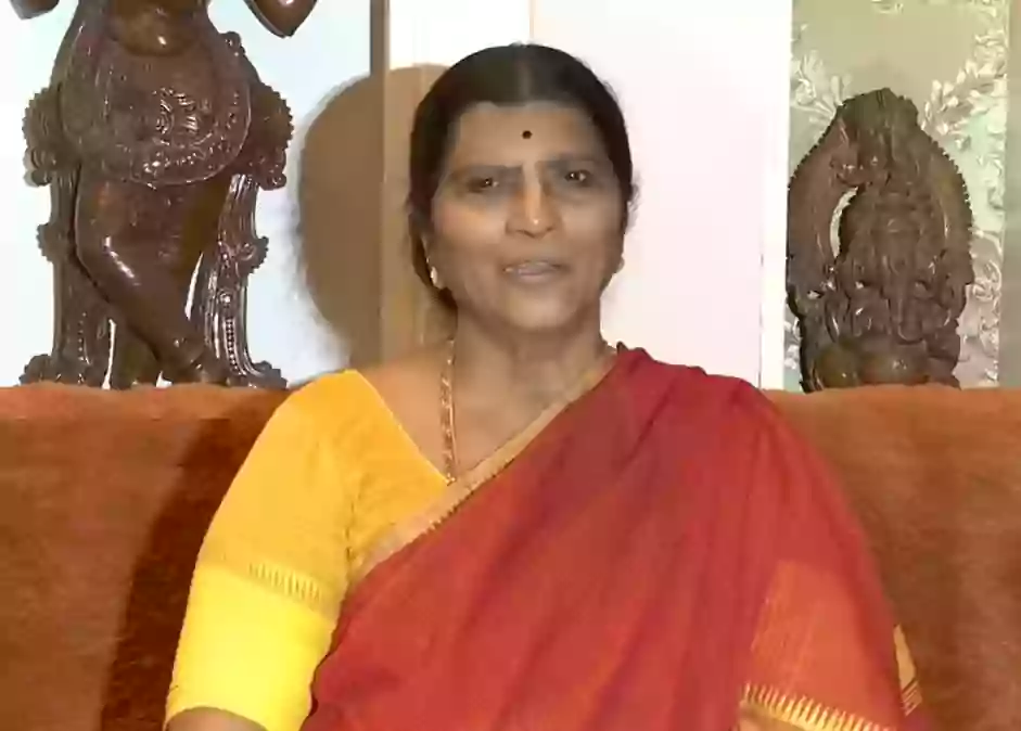 లోకేశ్.. నన్ను ఏనాడైనా అమ్మమ్మా అని పిలిచావా..? : లక్ష్మీపార్వతి