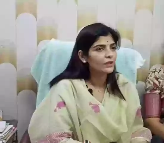 వైద్య కళాశాల విద్యార్థినులపై లెక్చరర్‌ లైంగిక వేధింపులు నిజమే: మహిళా కమిషన్‌