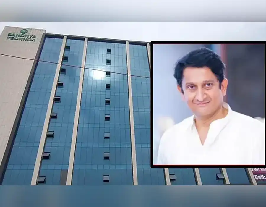 భారీ భూ కుంభకోణం..సంధ్యా కన్‌స్ట్రక్షన్స్ యజమాని..భార్యపై కేసు