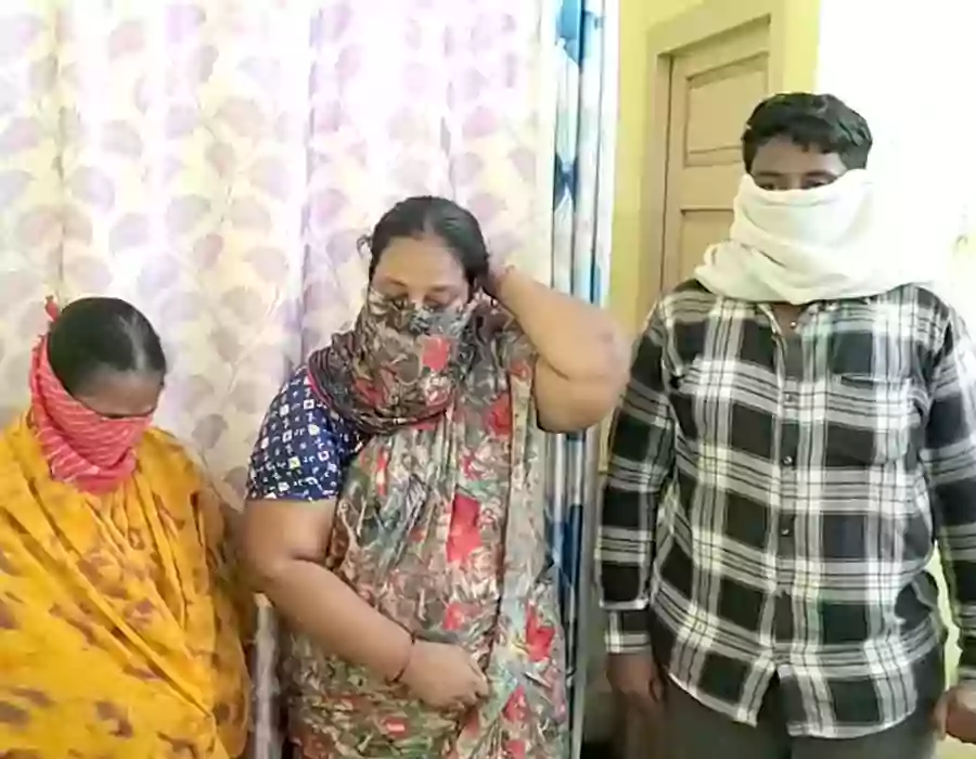 తెనాలిలో అశ్లీల కాల్స్, చాటింగ్ దందా షురూ చేశారా..?