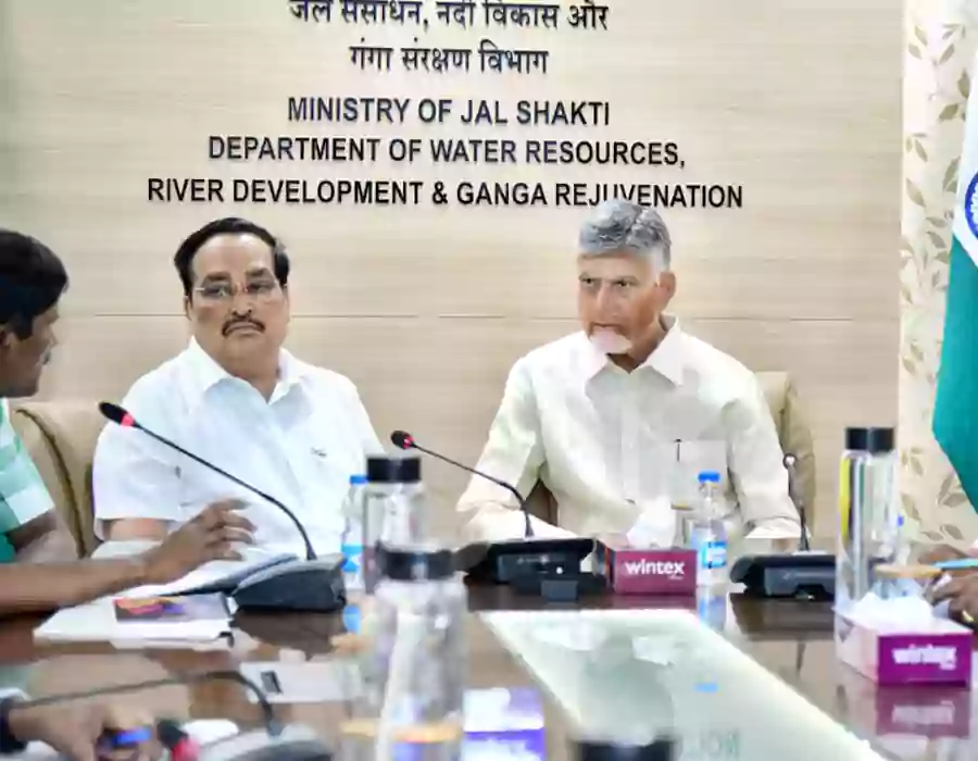 పోలవరం ప్రాజెక్టు పూర్తికి సహకారం అందించాలి: కేంద్రమంత్రిని కోరిన సీఎం చంద్రబాబు