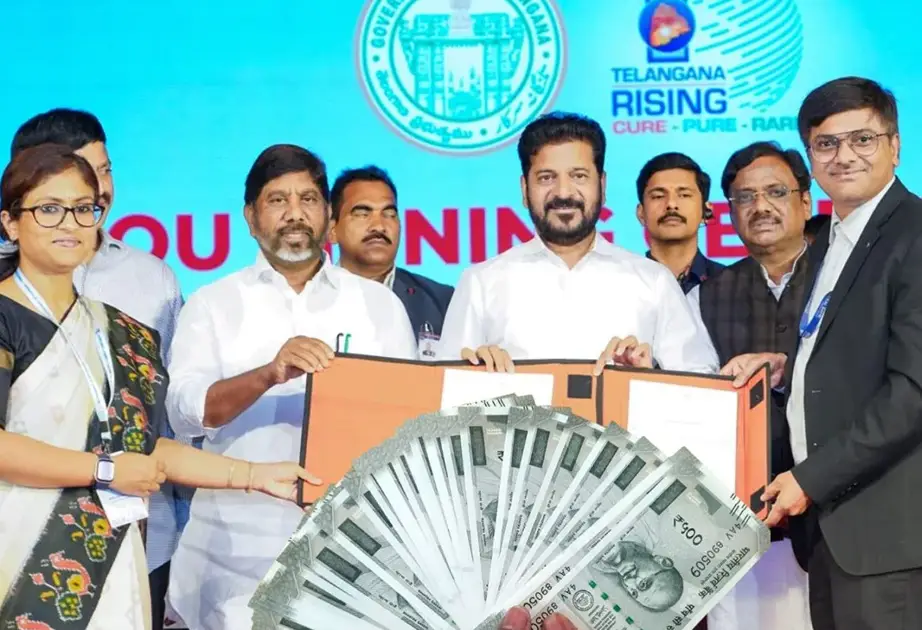 ప్రభుత్వ ఉద్యోగులకు.. ఉచితంగా రూ.1 కోటి ప్రమాద బీమా