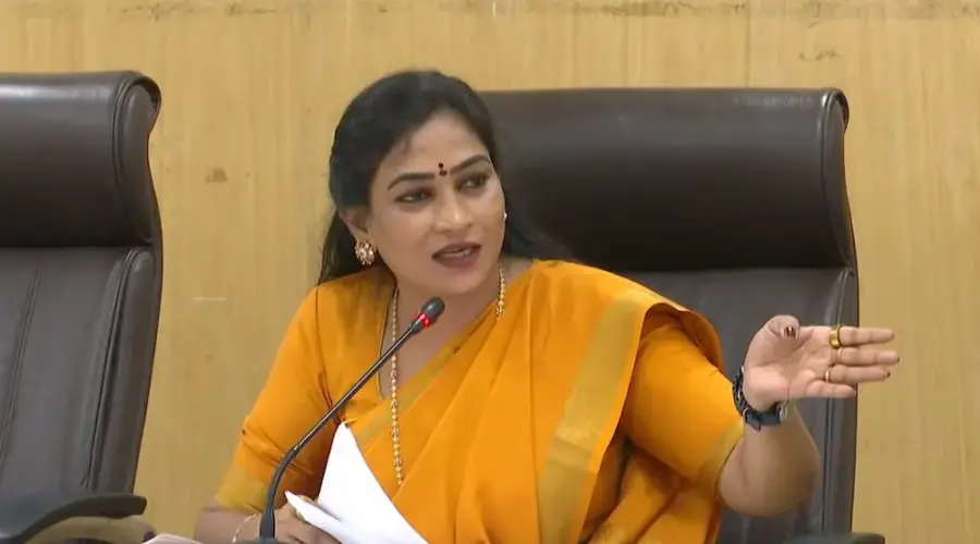 డీఎస్సీపై తప్పుడు ప్రచారం చేస్తే ఊరుకునేది లేదు: హోంమంత్రి అనిత