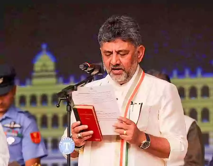 స్టూడెంట్స్‌కు గుడ్‌న్యూస్‌ చెప్పిన డీకే శివకుమార్‌