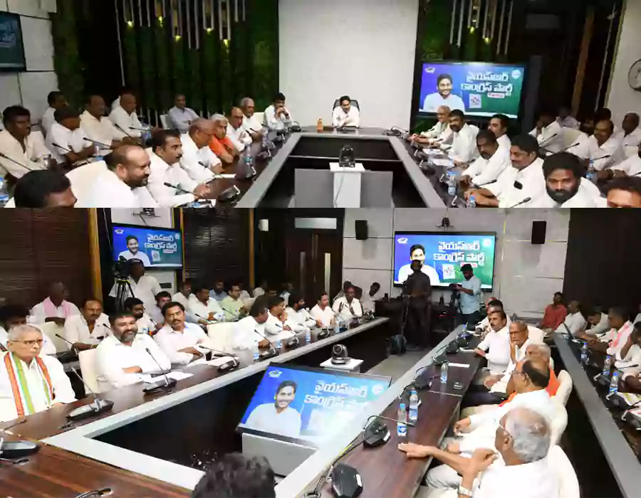 అధైర్యపడొద్దు.. అండగా ఉంటా: అమరావతి రైతులతో వైఎస్ జగన్