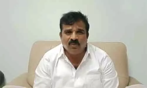 మంత్రి బావమరిది సింగూరు జలాశయంలోనే భూ కబ్జా చేస్తున్నారు
