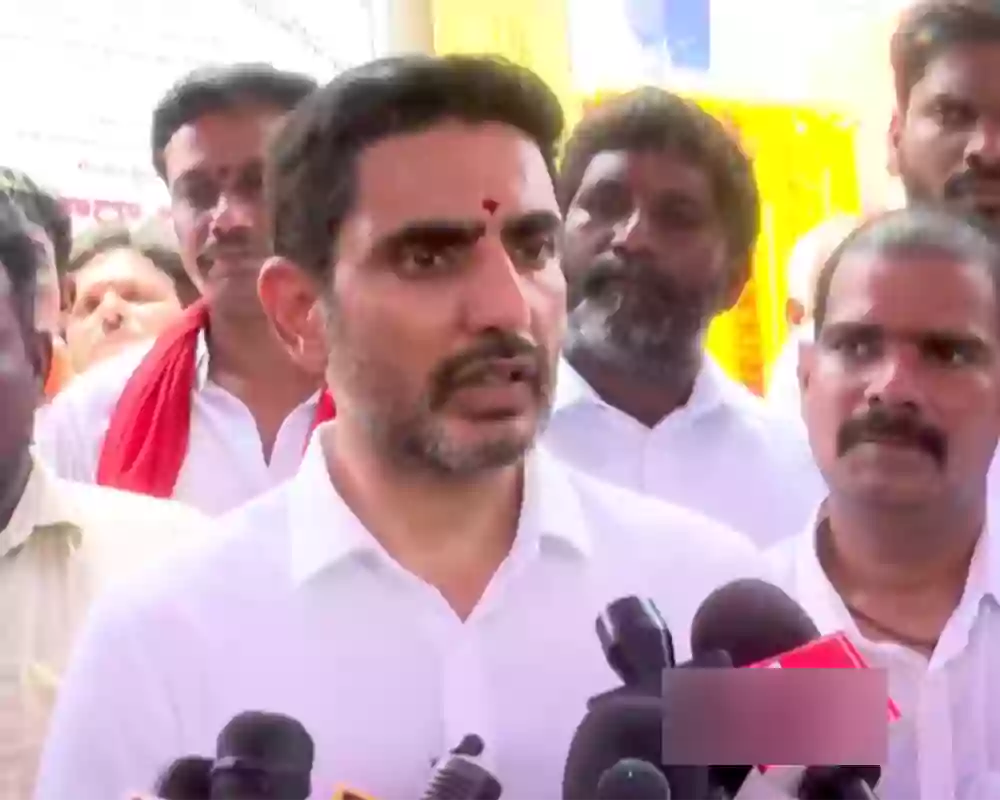 డీఎస్సీపై చర్చకు వస్తావా ? జగన్ కు మంత్రి నారా లోకేష్ ఛాలెంజ్
