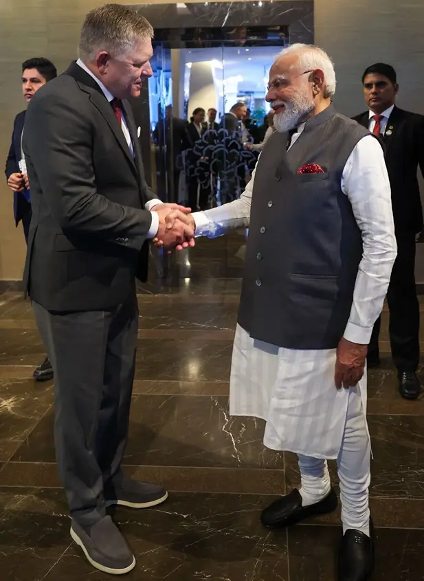 G7 సదస్సు కోసం స్లోవేకియా నుంచి ఫ్రాన్స్‌కు బయలుదేరిన మోదీ