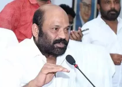 ప్రత్యర్థులతో యుద్ధం చేస్తే నాకిచ్చే గిఫ్ట్ ఇదేనా?: యార్లగడ్డ వెంకట్రావ్
