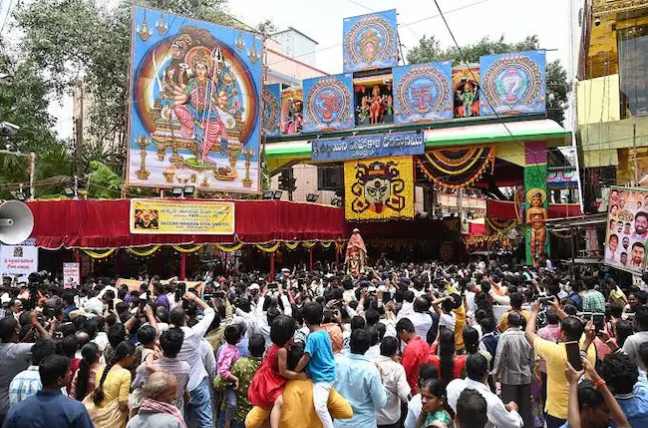ఘనంగా ప్రారంభమైన ఉజ్జయిని మహంకాళి బోనాలు..