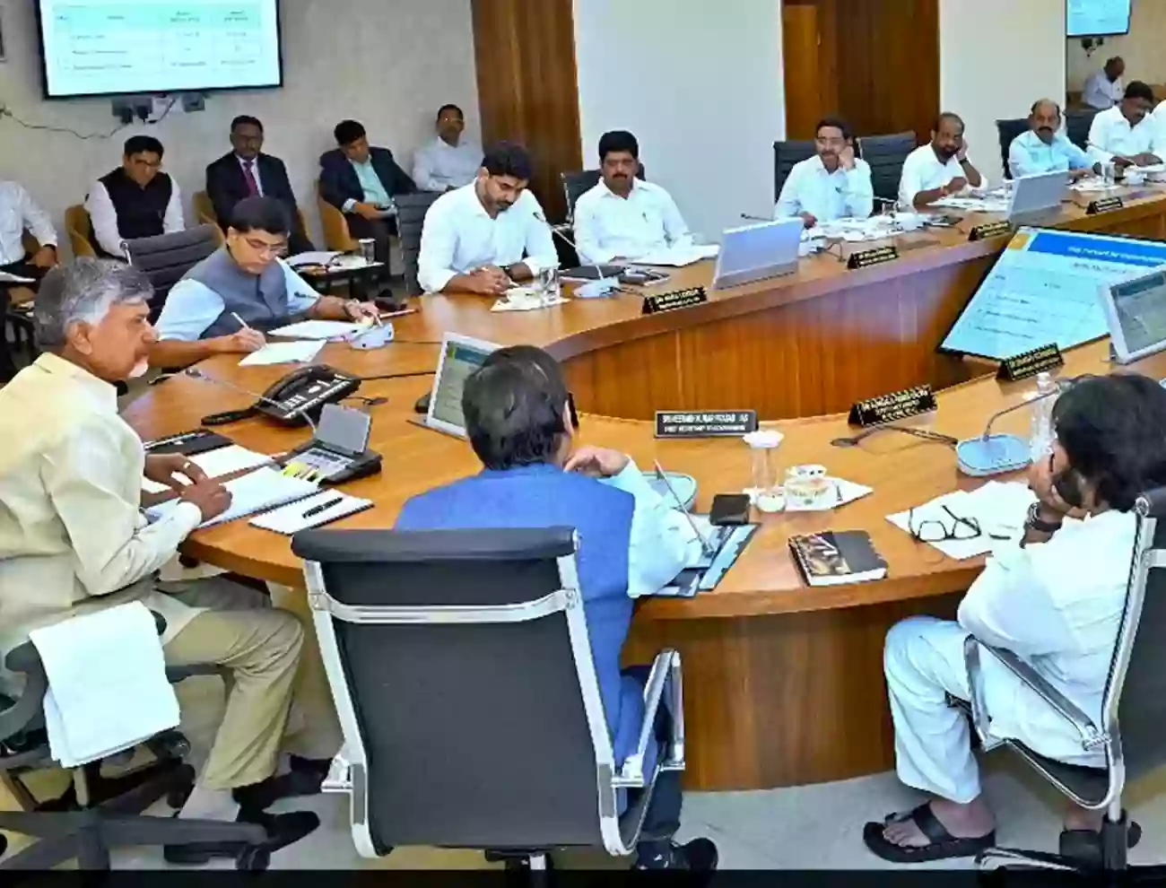 ఏపీ కేబినెట్ భేటీ కీలక నిర్ణయాలు ఇవే
