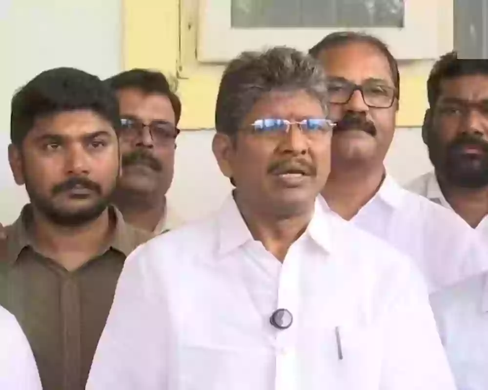 ఆగస్టు 15లోగా ఉద్యోగుల సమస్యలు పరిష్కరించకపోతే ఉద్యమమే: ఏపీ జేఏసీ డెడ్‌లైన్