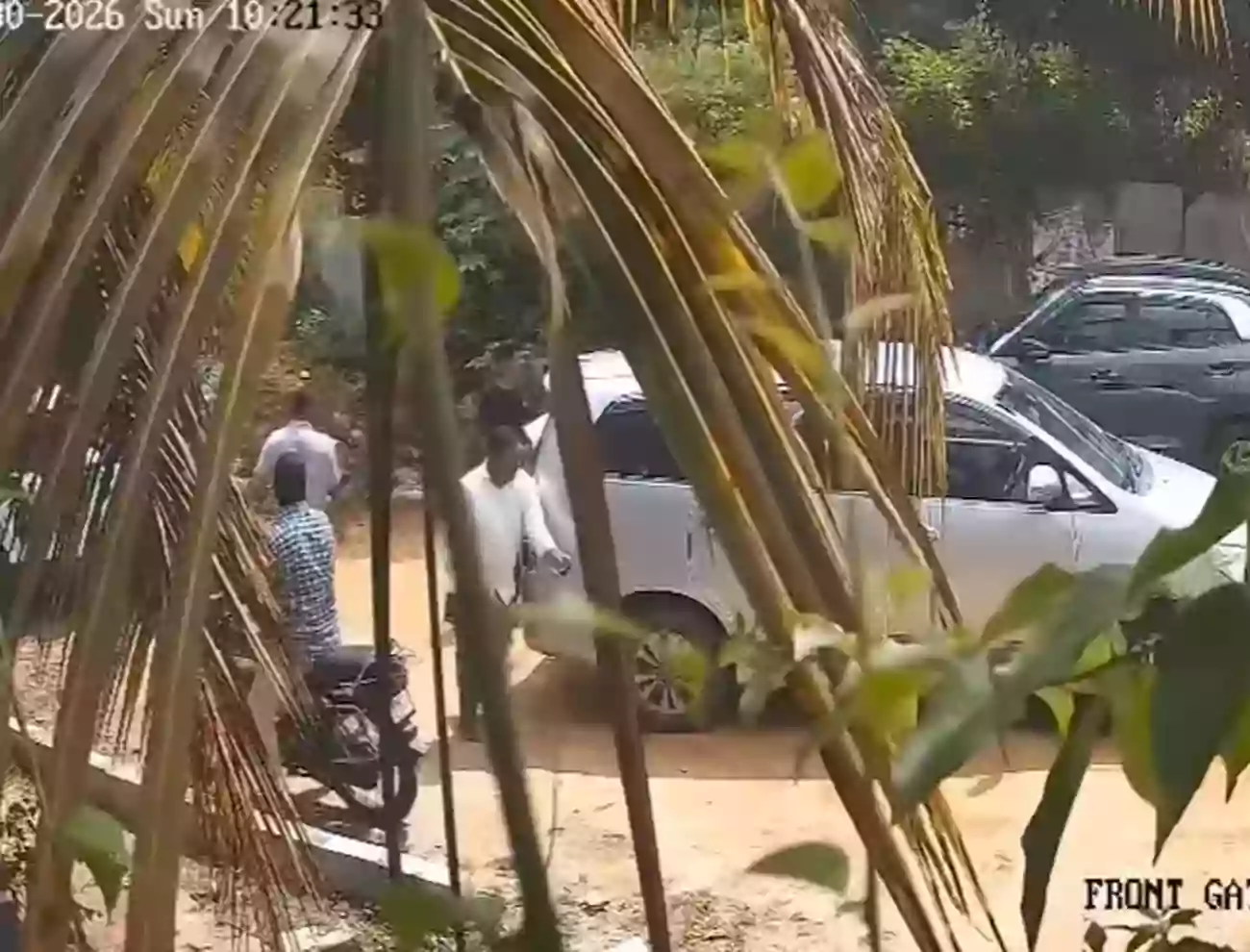 బీజేపీ నేత కిడ్నాప్.. టీడీపీ ఎమ్మెల్యేపై కేసు