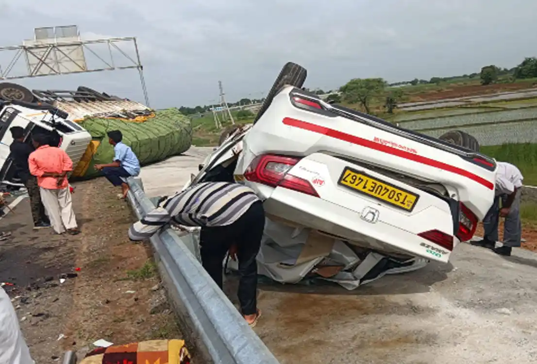 ఖమ్మం గ్రీన్ ఫీల్డ్ హైవేపై రోడ్డు ప్రమాదం.. తల్లి, కొడుకు మృతి