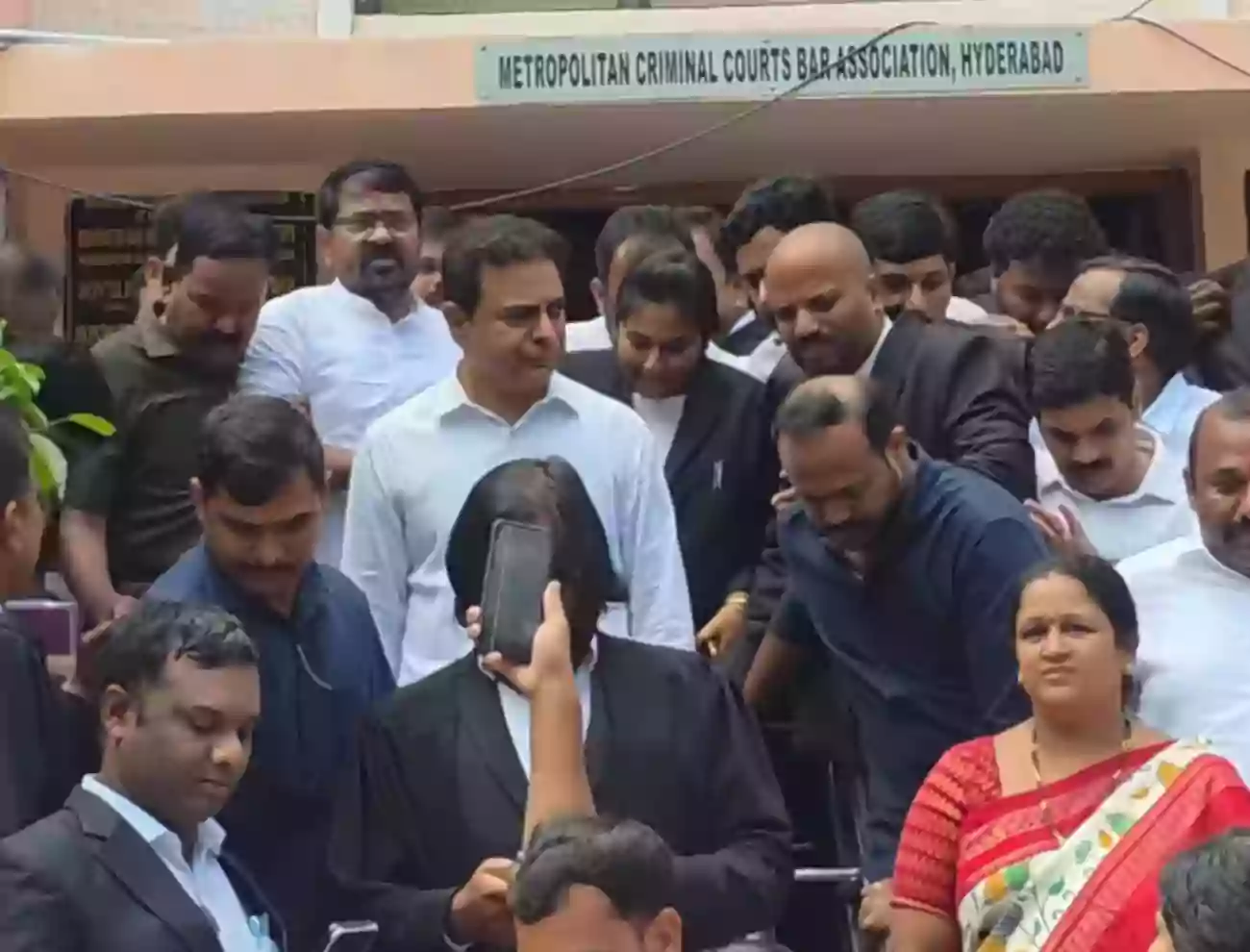 ‘రూ. వెయ్యి కోట్లు ఇస్తే ఆస్తులన్నీ ఇస్తాం’.. సీఎం ఆరోపణలపై KTR సవాల్